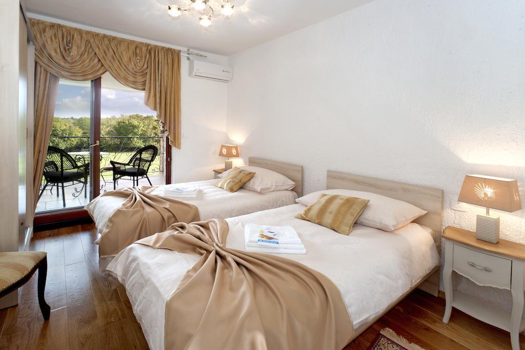 Villa Castello Rausch Valkarin Oda fotoğraf