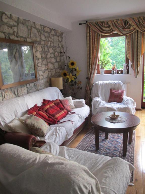 Villa Castello Rausch Valkarin Oda fotoğraf